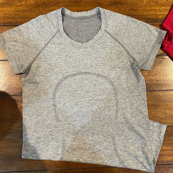 Lululemon Swiftly Tech - Picture 1 of 2